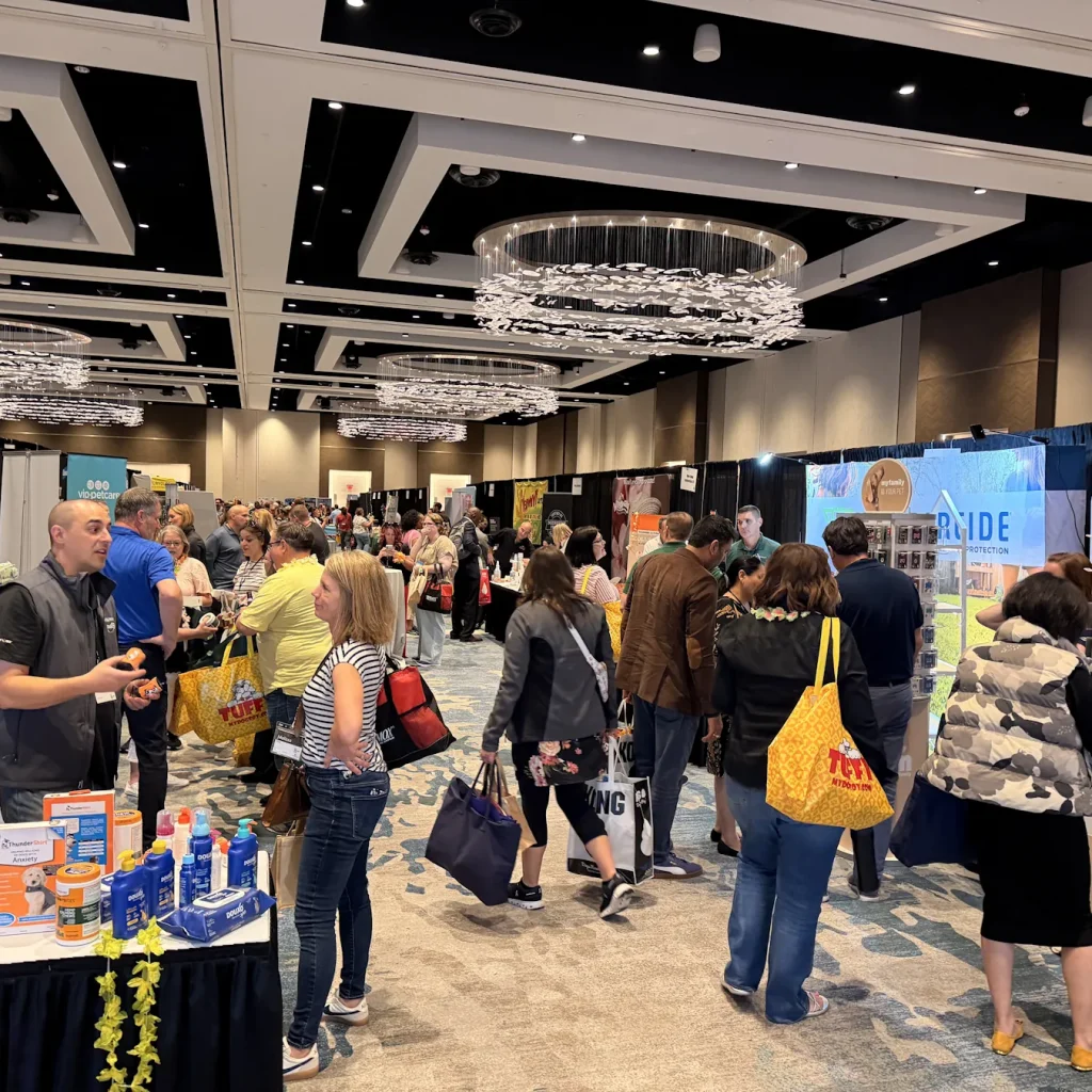 event for pet supplies plus - vendors at gathering